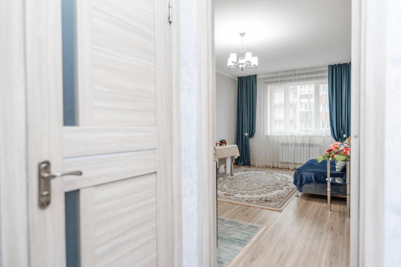 Apartment Zodiak อัลมาตี ภายนอก รูปภาพ